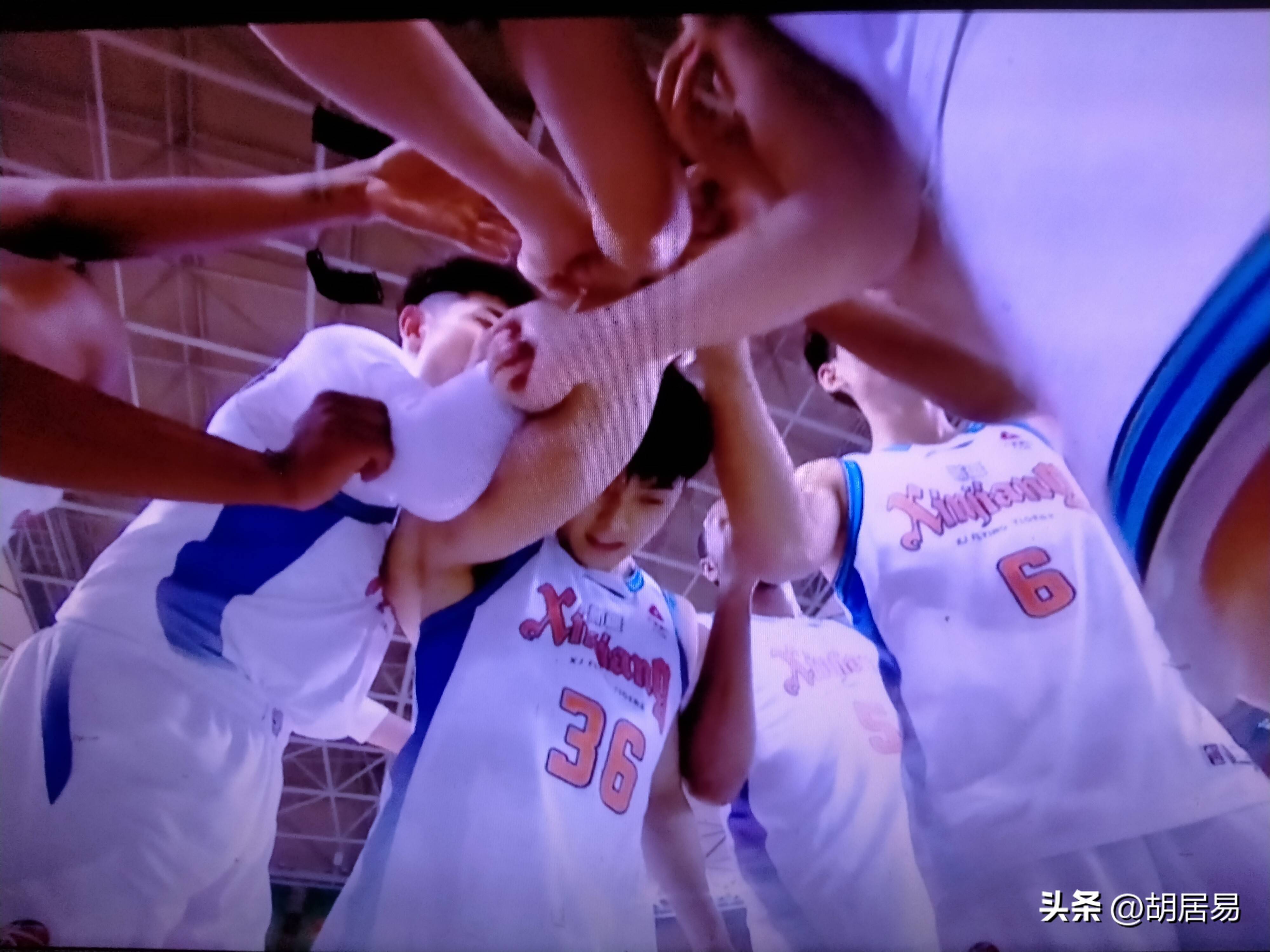 双赢平台包含从集结日山东男篮再遭质疑到今晨芝加哥公牛备战欧篮联，布鲁克林篮网外线爆发备战英超的词条